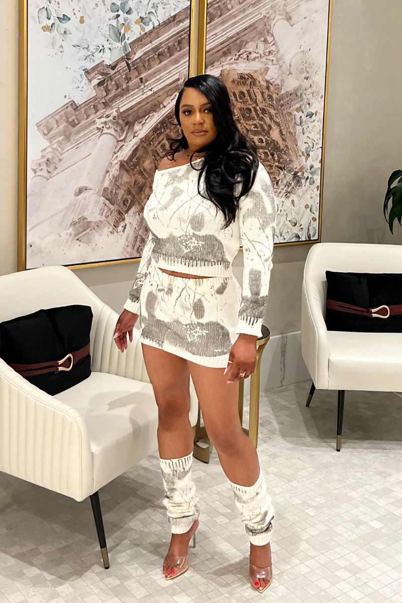 New to This Skirt Set